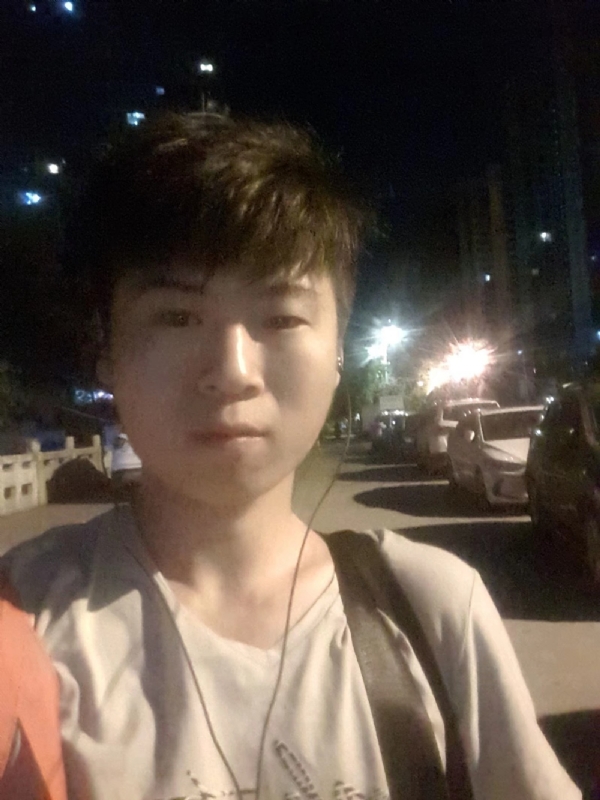流星的瞬间的第一张照片--长泰婚介网