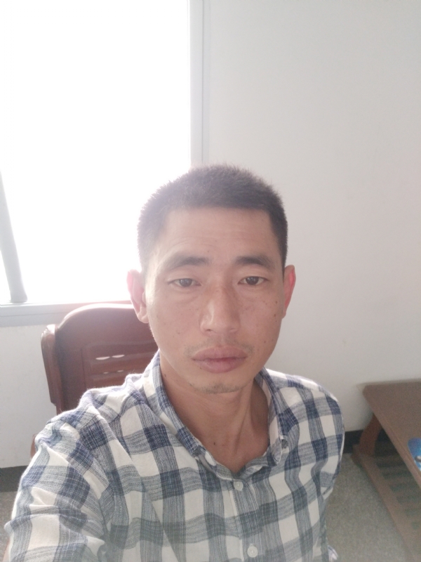 不期而遇的第一张照片--长泰婚介网