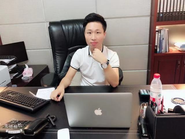 追梦的第一张照片--长泰婚介网