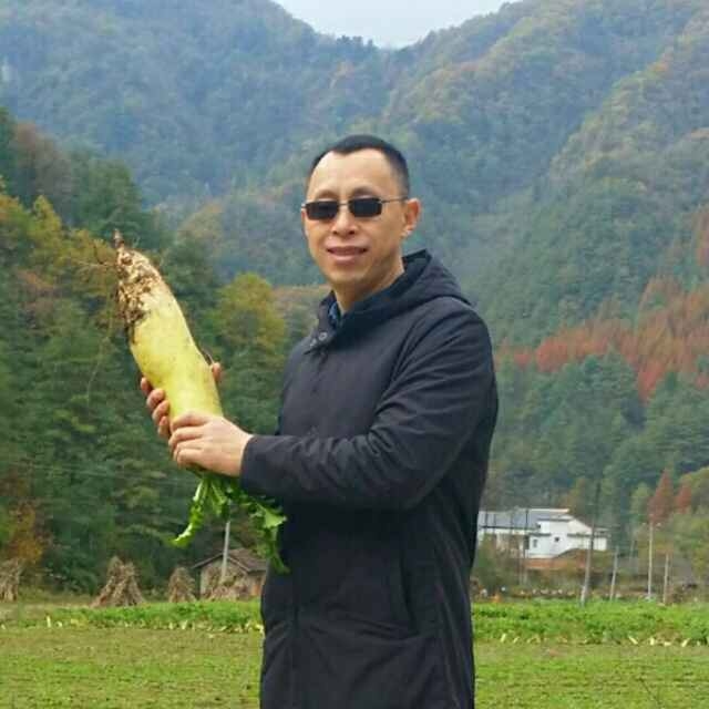 墨迹男的第一张照片--长泰婚介网