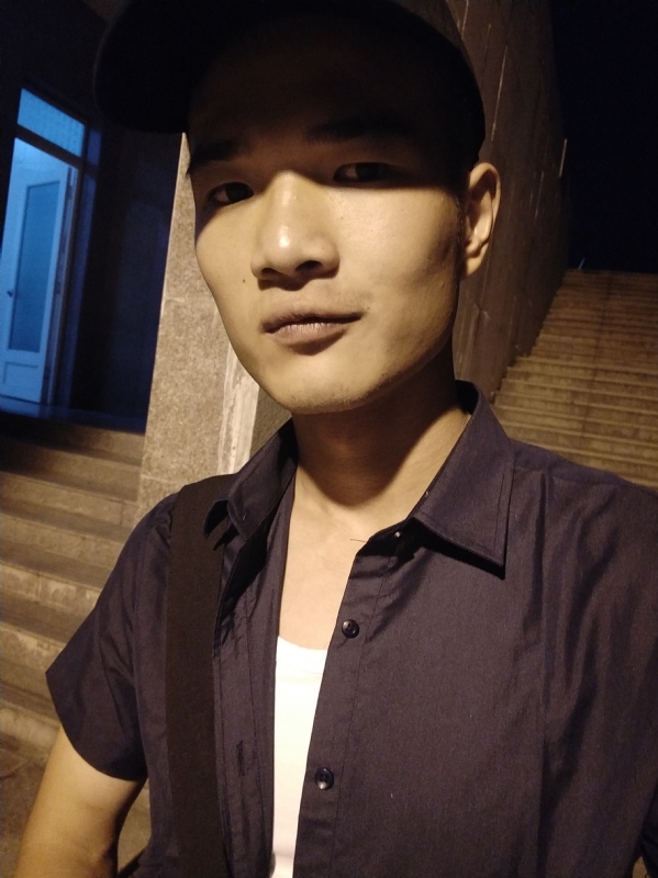 各取所需的第一张照片--长泰婚介网
