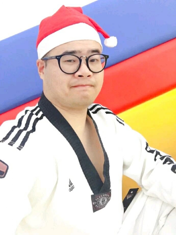 何当重相见的第一张照片--长泰婚介网