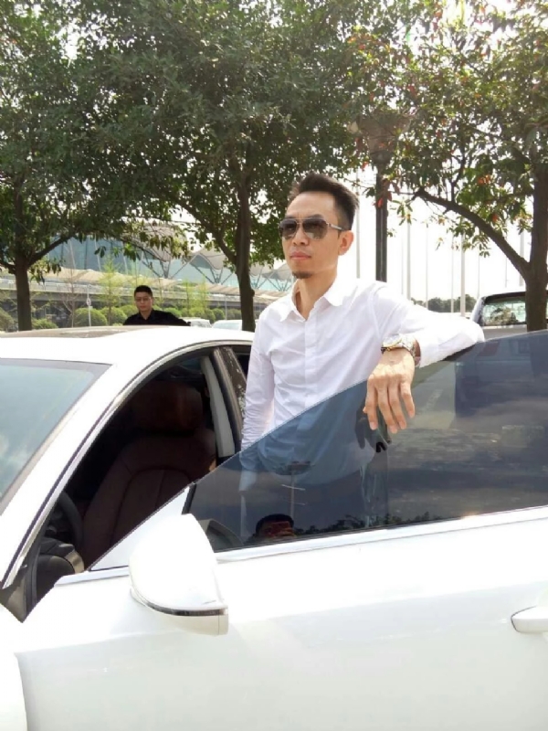 杨岳的第一张照片--长泰婚介网