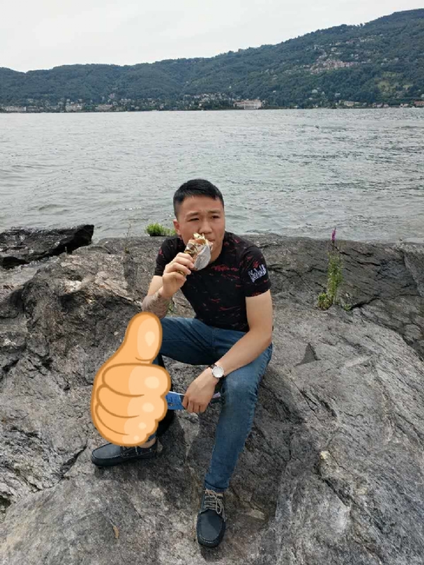绚烂背后的平淡的第一张照片--长泰婚介网