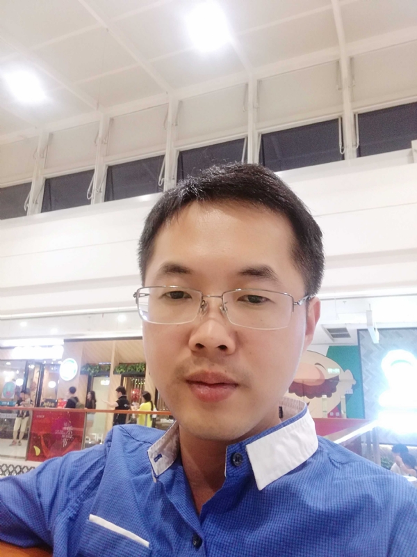 孤独小舟的第一张照片--长泰婚介网