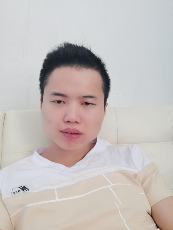执一份情的第一张照片--长泰婚介网
