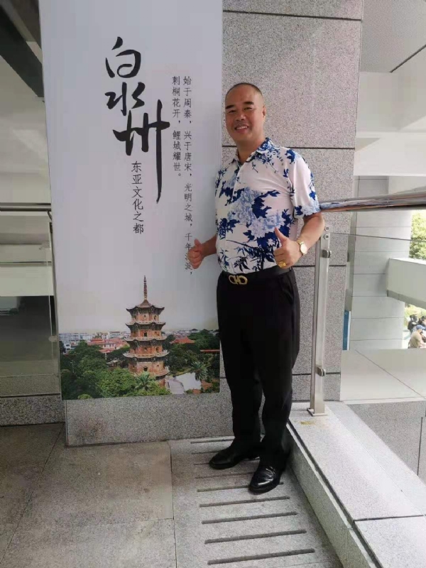 李国伟的第一张照片--长泰婚介网