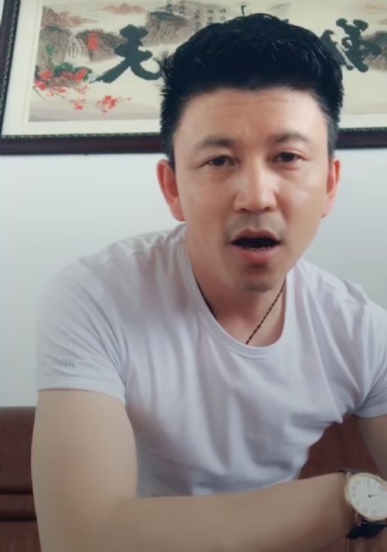 李东承的第一张照片--长泰婚介网