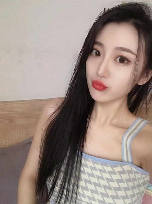 倩倩的第一张照片--长泰婚介网
