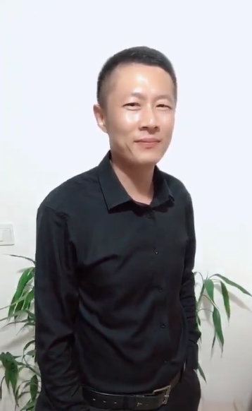 地huhi的第一张照片--长泰婚介网