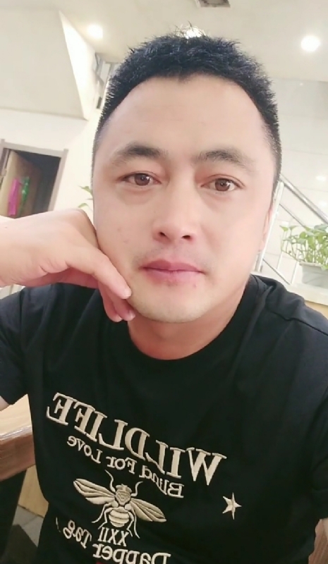 廖艾德的第一张照片--长泰婚介网