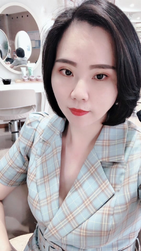 固执的第一张照片--长泰婚介网