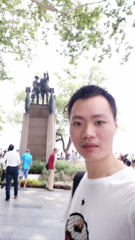志东的第三张照片--长泰婚介网
