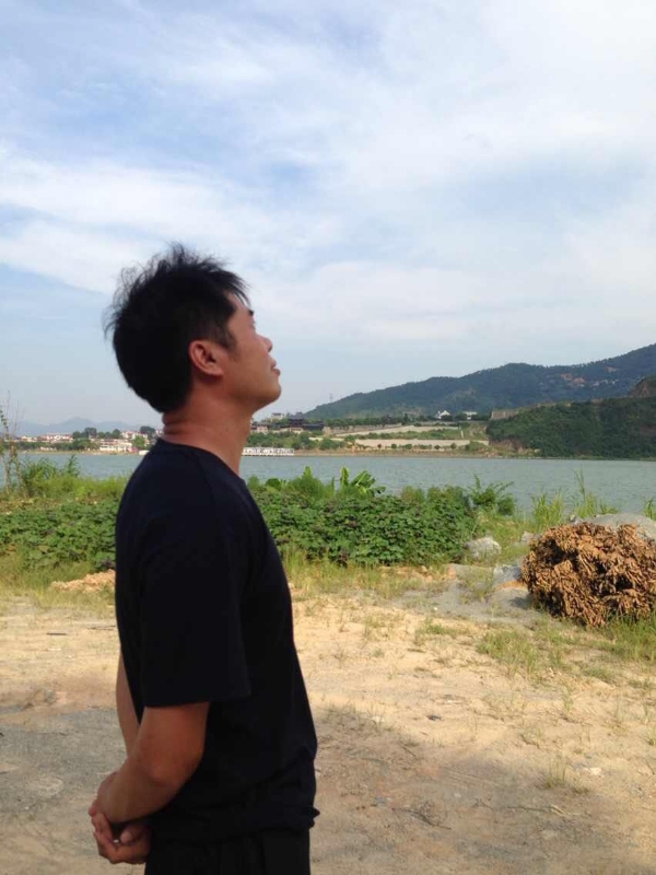 雾里看花的第一张照片--长泰婚介网
