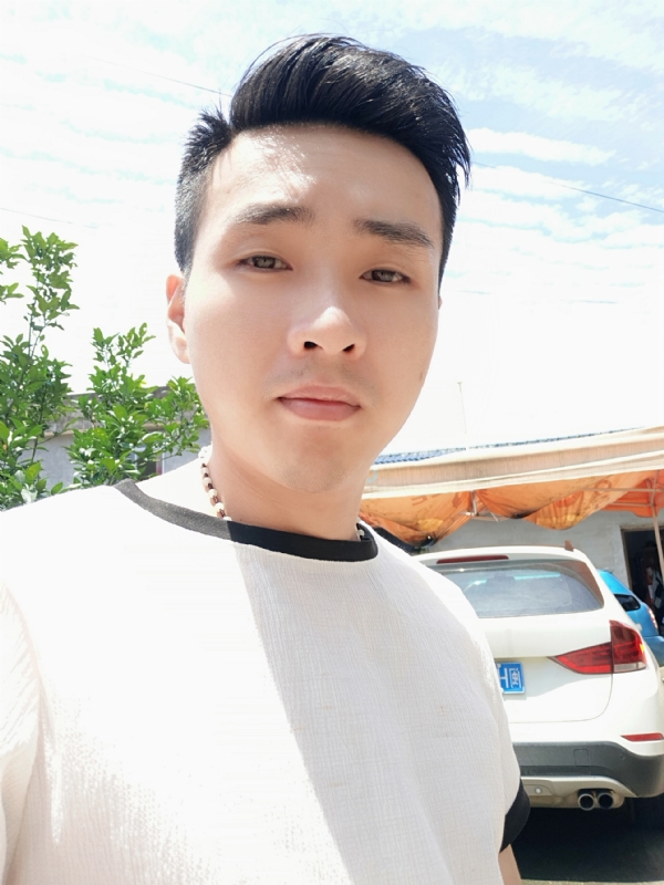 人间烟火的第一张照片--长泰婚介网