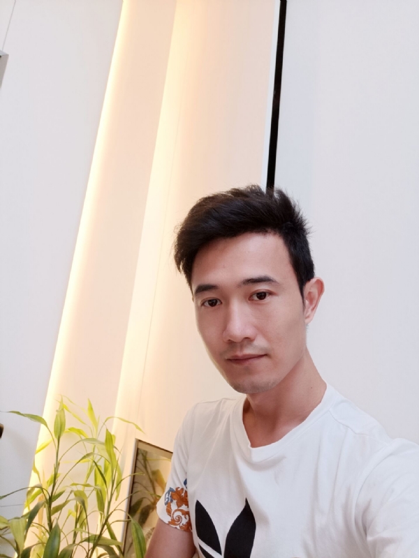 简的第一张照片--长泰婚介网