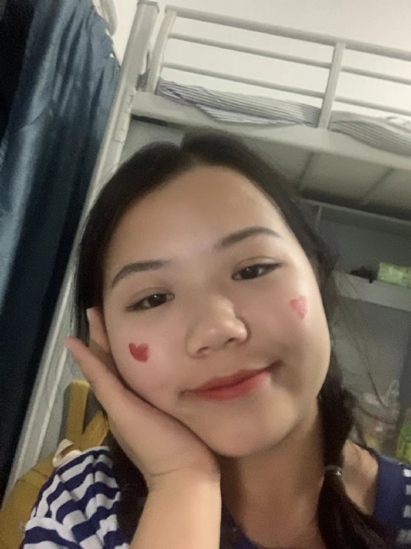 轻轻的一片云的第一张照片--长泰婚介网
