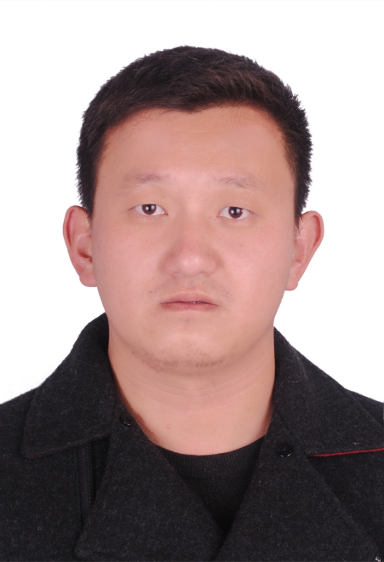 吴痕的第一张照片--长泰婚介网