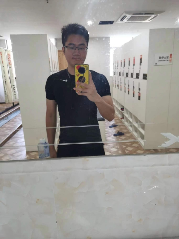习惯发呆的第一张照片--长泰婚介网