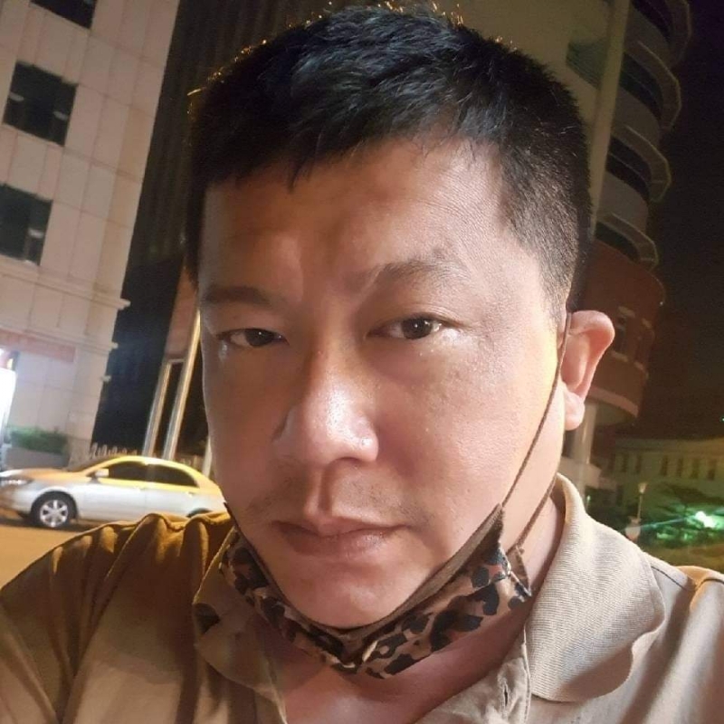 雨果先生的第三张照片--长泰婚介网