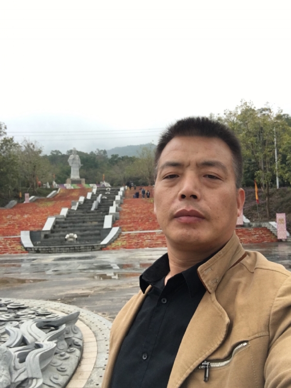 开心的松鼠的第一张照片--长泰婚介网