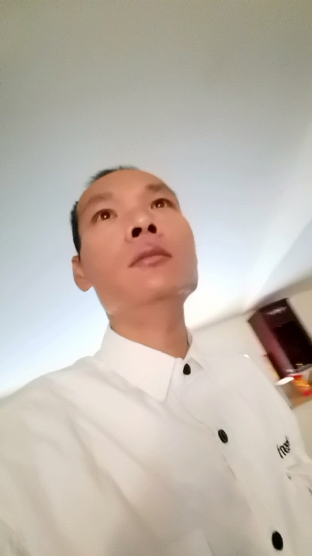 只影向谁去的第五张照片--长泰婚介网