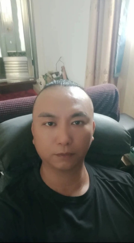 施逸森的第一张照片--长泰婚介网