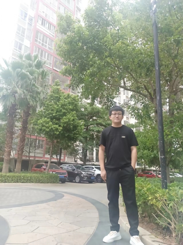 等闲的第四张照片--长泰婚介网