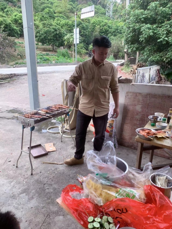 你黑我哟的第一张照片--长泰婚介网