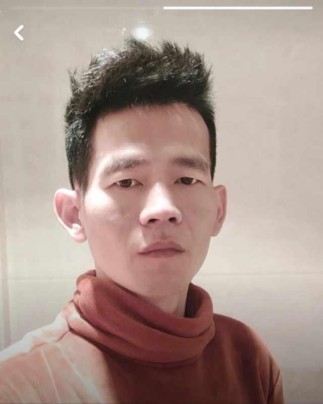 白了少年头的第一张照片--长泰婚介网