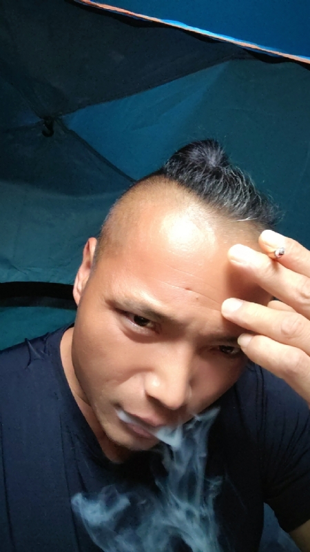 伯爵的第四张照片--长泰婚介网