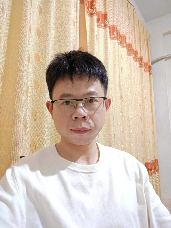 今晚打老虎的第一张照片--长泰婚介网