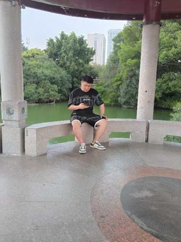 不善挽留的第二张照片--长泰婚介网