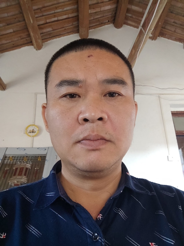 破碎的第一张照片--长泰婚介网