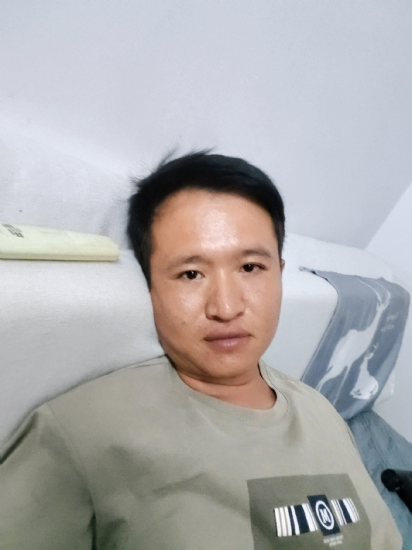 陌生人的第三张照片--长泰婚介网
