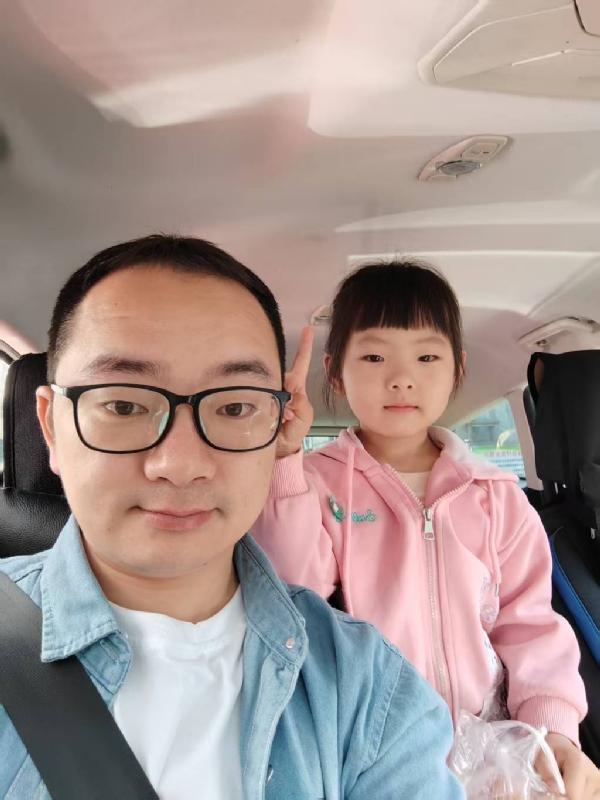 知天晓的第一张照片--长泰婚介网