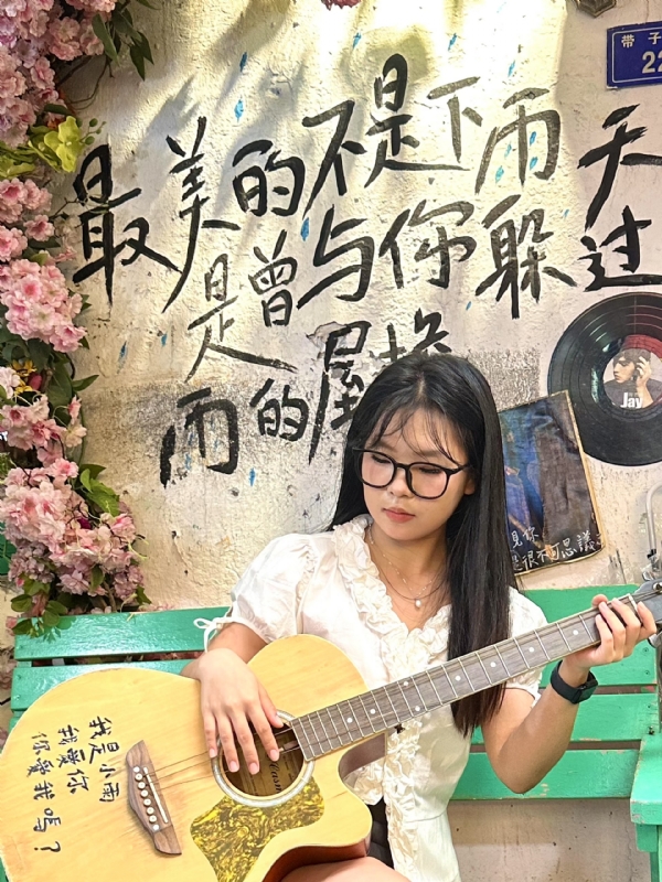 魔仙的第一张照片--长泰婚介网